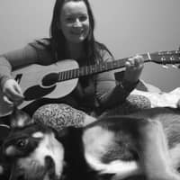 Sitter Profile Image: Melissa V.