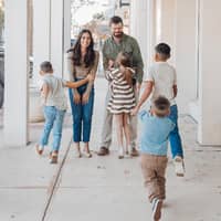 Sitter Profile Image: Mikayla & Stephen L.