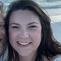 Sitter Profile Image: Hillary R.