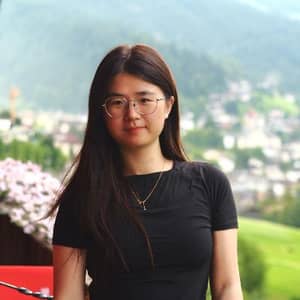 Sitter Profile Image: jiayi z.