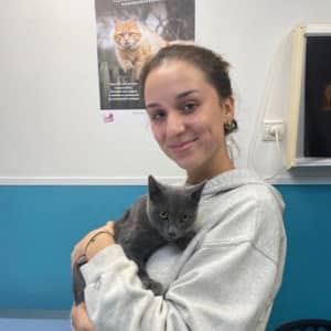 Sitter Profile Image: Angela S.