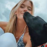 Sitter Profile Image: Chloe Z.