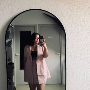 Sitter Profile Image: Charlotte D.