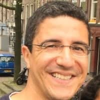 Sitter Profile Image: Paulo B.