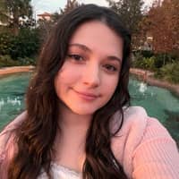 Sitter Profile Image: Angie A.