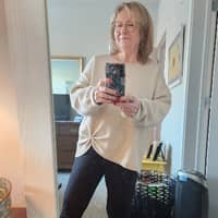 Sitter Profile Image: Mary W.