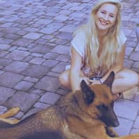 Sitter Profile Image: Julia G.