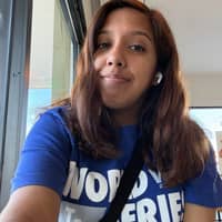 Sitter Profile Image: Raylin G.