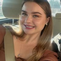 Sitter Profile Image: Sarah D.