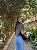 Sitter Profile Image: Alexis B.