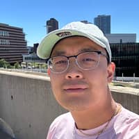 Sitter Profile Image: Sheng W.