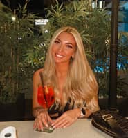 Sitter Profile Image: Shannon C.