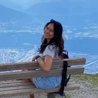 Sitterprofilbild: Adelina C.