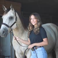 Sitter Profile Image: Bailey R.