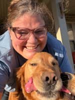 Sitter Profile Image: Robyn F.