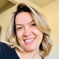 Sitter Profile Image: Cristiane T.