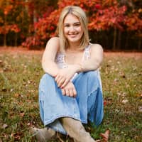 Sitter Profile Image: Addison F.