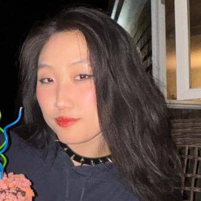 Sitter Profile Image: Jenny S.