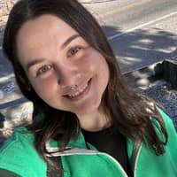 Sitter Profile Image: Olivia C.