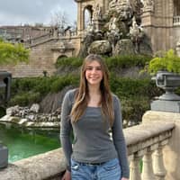 Sitter Profile Image: Ella C.