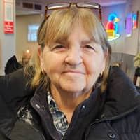 Sitter Profile Image: Linda W.