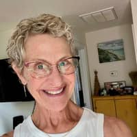 Sitter Profile Image: Abigail J.