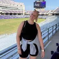 Sitter Profile Image: Baileigh H.