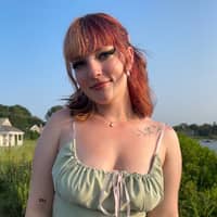 Sitter Profile Image: Riley F.