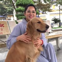 Sitter Profile Image: Huong D.