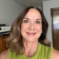 Sitter Profile Image: Vickie S.