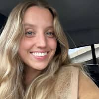 Sitter Profile Image: Leanna E.