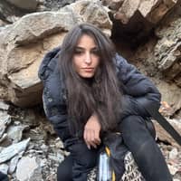 Sitter Profile Image: Romi N.