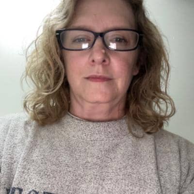 Sitter Profile Image: Lori C.