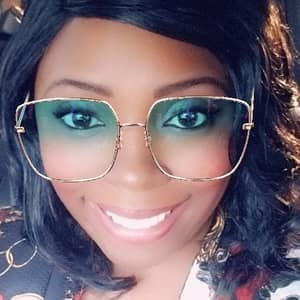 Sitter Profile Image: Desiree L.