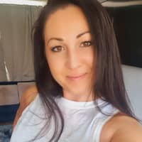 Sitter Profile Image: Christina W.