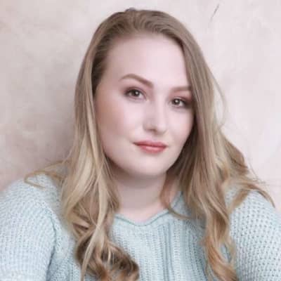Sitter Profile Image: Elysia O.