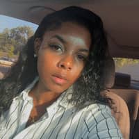 Sitter Profile Image: Ashley E.