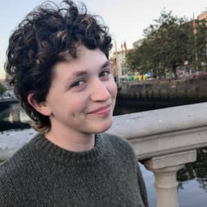 Sitter Profile Image: River W.
