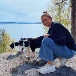 Sitter Profile Image: Victoria A.