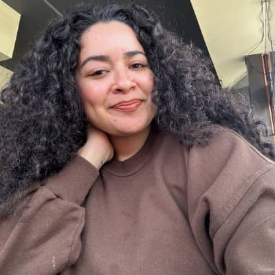 Sitter Profile Image: Gina R.