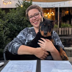 Sitter Profile Image: Shelby S.