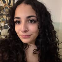 Sitter Profile Image: Gennevieve P.