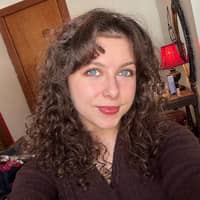 Sitter Profile Image: Ava J.