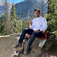 Sitter Profile Image: Juan C.