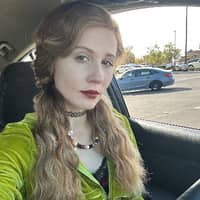 Sitter Profile Image: Danielle M.