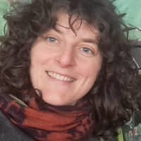 Sitter Profile Image: Arianne D.