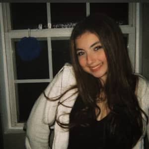 Sitter Profile Image: Lyra L.