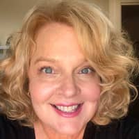 Sitter Profile Image: Julia R.