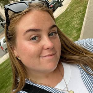 Sitter Profile Image: Jenna H.