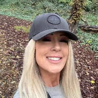 Sitter Profile Image: Abigail F.